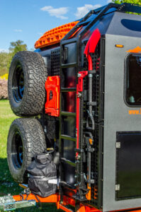 Accessory wall on the mammoth Overland TL