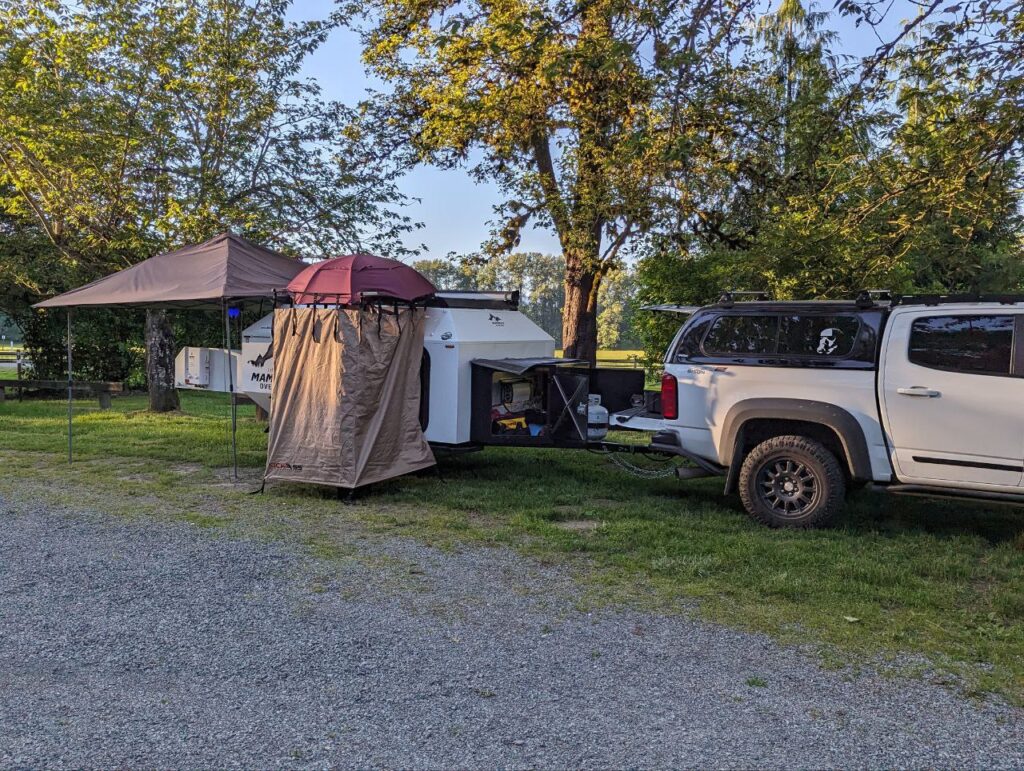 Mammoth HV with Shower Enclosure installed on modular roof rack
