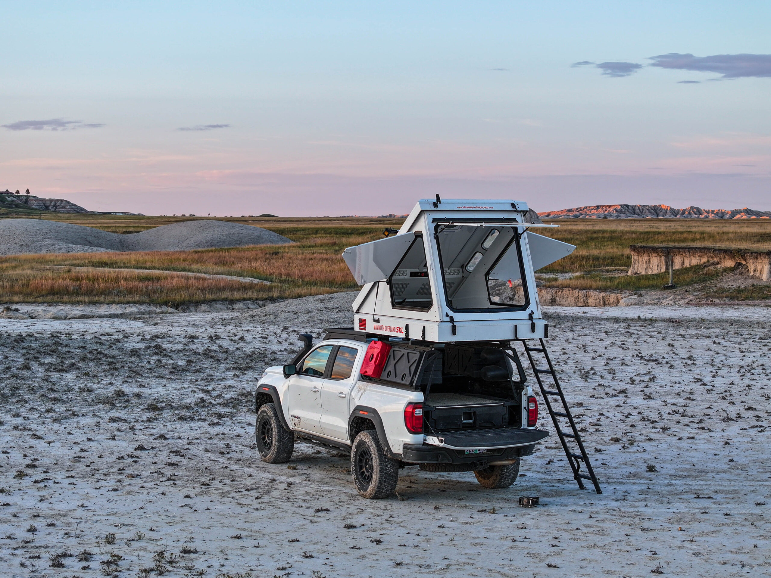 Mammoth Overland skl rooftop camper installed and deployed