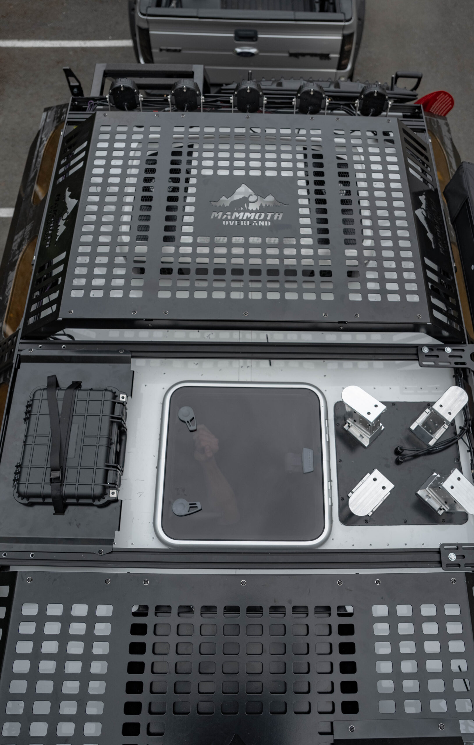 XLE Mammoth Ovelrand Offroad doomsday trailer bunker